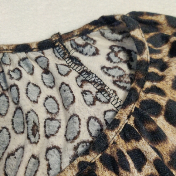 Michael Kors. Leopard Print Women's Skirt - Picture 5 of 11